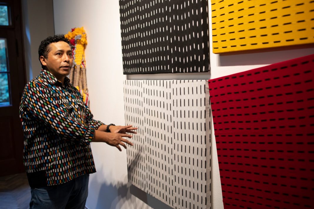 Artistas de Guatemala que destacaron en el panorama artístico global del 2024