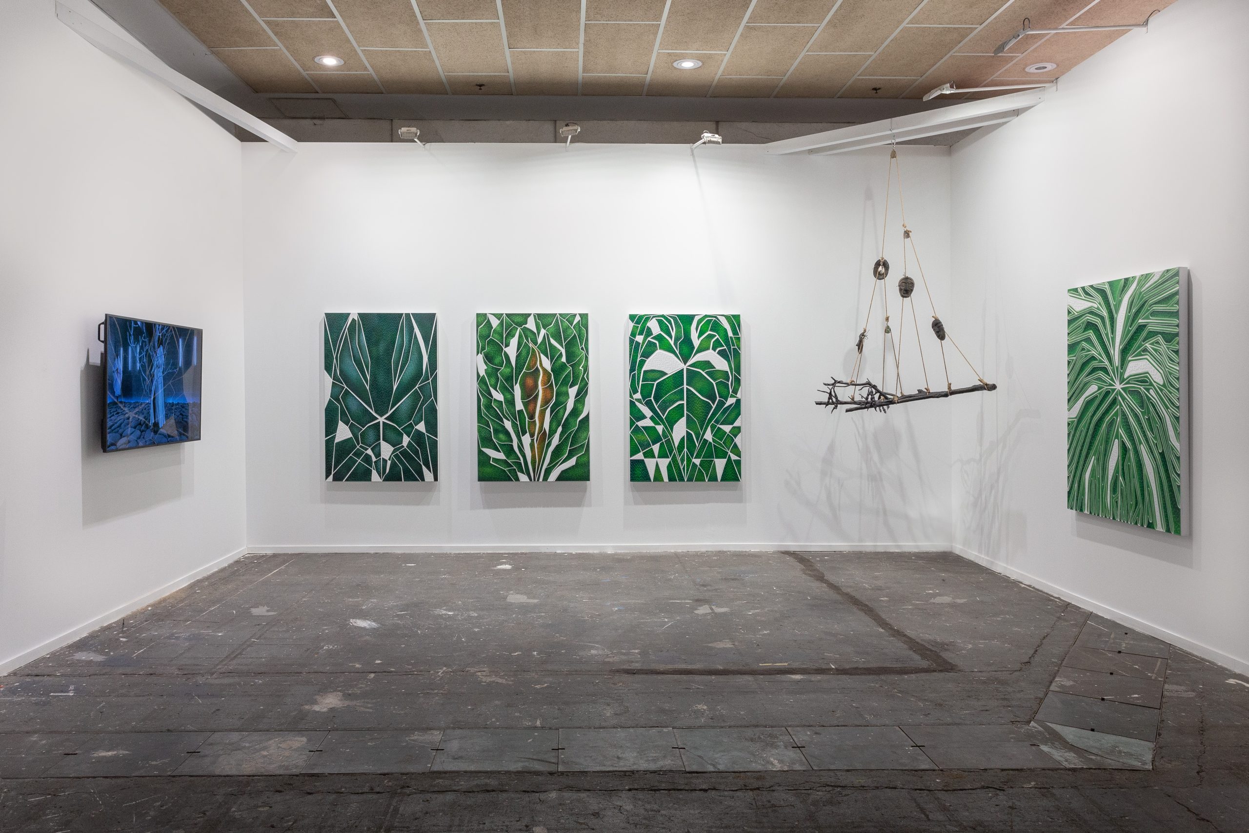 Vista de instalación. Cortesía del artista y Proyectos Ultravioleta, Ciudad deGuatemala. Foto: Re Foto Arte.