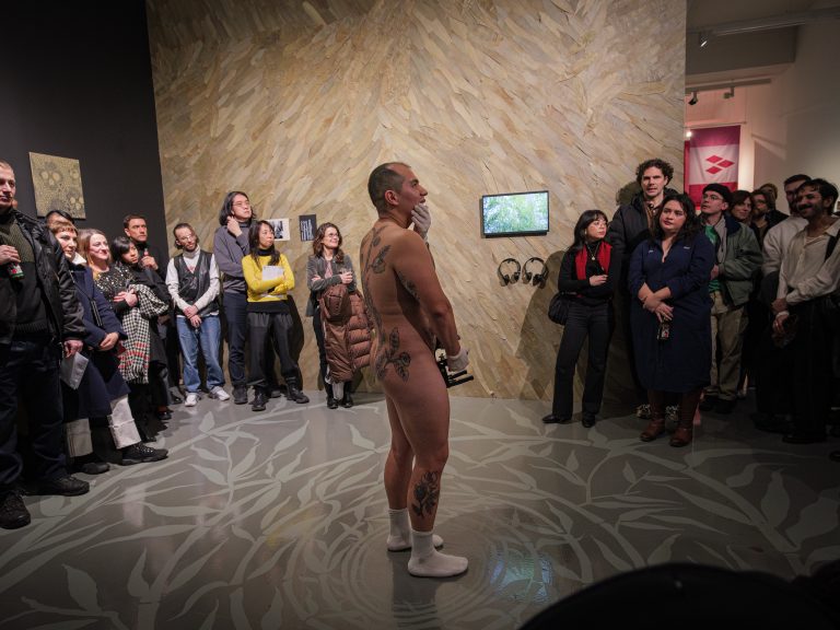 Esvin Alarcón Lam: Trasplantar el cuerpo en la historia